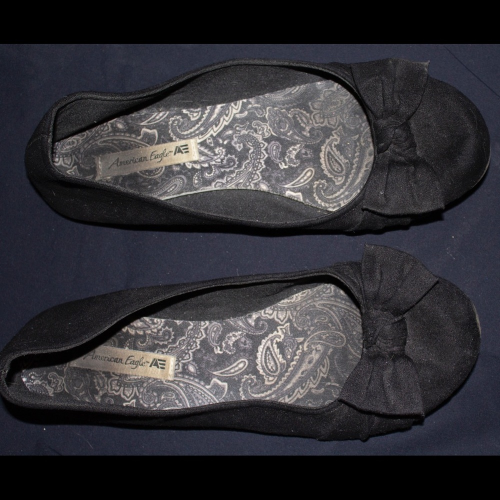American eagle women’s flats